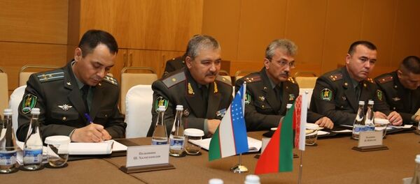 Министр обороны Узбекистана Абдусалом Азизов встретился с главами оборонных ведомств Республики Армения, Беларусь и Азербайджана. - Sputnik Узбекистан