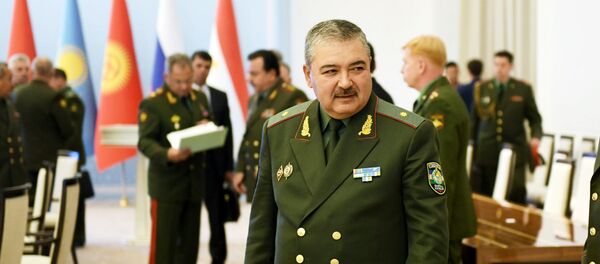 Министр обороны Узбекистана Абдусалом Азизов Министр обороны Узбекистана Абдусалом Азизов - Sputnik Ўзбекистон