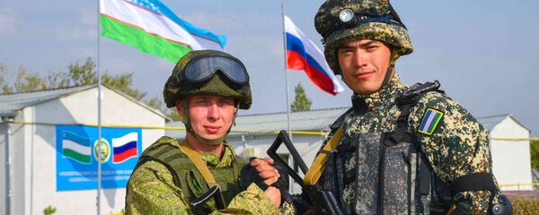Военослужащие РФ и РУз - Sputnik Ўзбекистон
