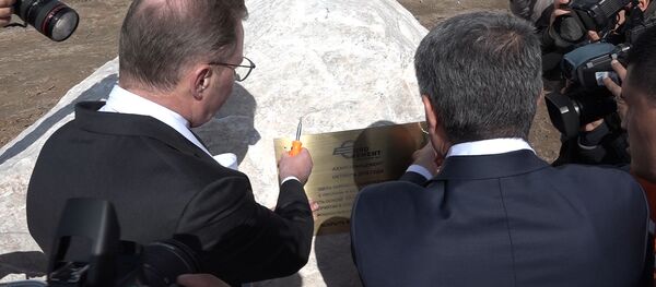 Экологично и технологично: заложен крупнейший в ЦА цементный завод - Sputnik Узбекистан