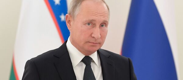 Президент РФ Владимир Путин Президент РФ Владимир Путин - Sputnik Ўзбекистон