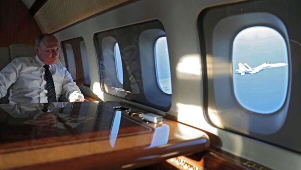Президент РФ В. Путин посетил авиабазу Хмеймим в Сирии - Sputnik Ўзбекистон
