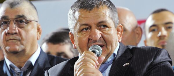 Чествование Хабиба Нурмагомедова в Махачкале Чествование Хабиба Нурмагомедова в Махачкале - Sputnik Ўзбекистон