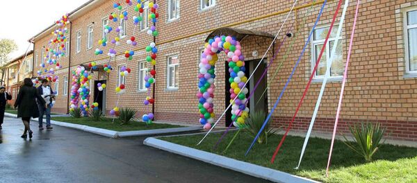 В махалле Иброхим ота Алмазарского района Ташкента вручили ключи от квартир В махалле Иброхим ота Алмазарского района Ташкента вручили ключи от квартир - Sputnik Ўзбекистон