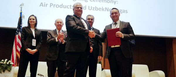 23 октября в гостинице Hyatt Regency Tashkent состоялся ежегодный узбекско-американский бизнес–форум 23 октября в гостинице Hyatt Regency Tashkent состоялся ежегодный узбекско-американский бизнес–форум - Sputnik Ўзбекистон