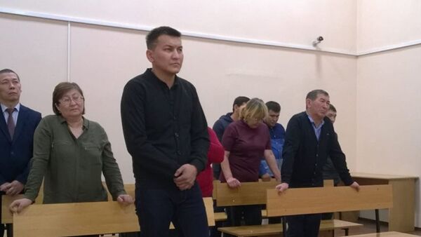 Похвалившему убийцу Дениса Тена учителю вынесли приговор  - Sputnik Узбекистан