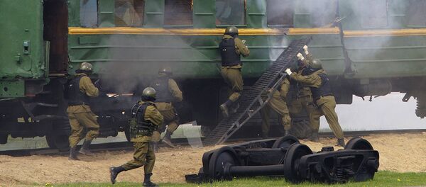 Демонстрационные учения по ликвидации последствий чрезвычайных ситуаций Демонстрационные учения по ликвидации последствий чрезвычайных ситуаций - Sputnik Ўзбекистон