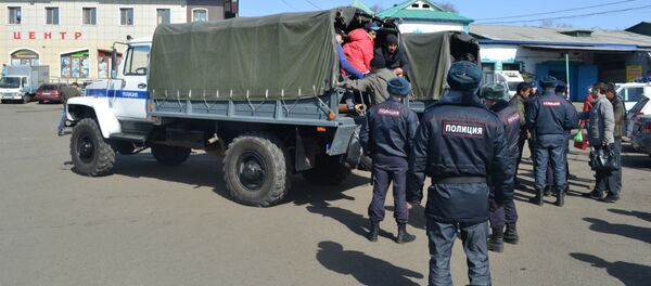 Полицейские выявили в Уссурийске факт фиктивной постановки на миграционный учет иностранных граждан Полицейские выявили в Уссурийске факт фиктивной постановки на миграционный учет иностранных граждан - Sputnik Ўзбекистон