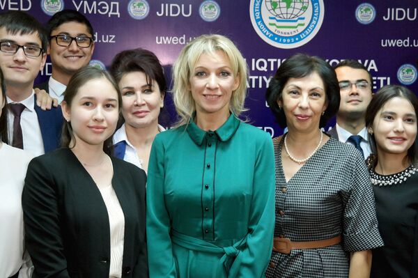 Мария Захарова возглавила делегацию РФ на консультациях с МИД Узбекистана - Sputnik Узбекистан