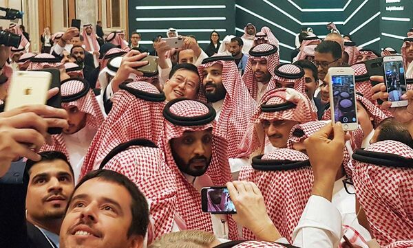 Наследный принц Саудовской Аравии Мухаммед бин Салман на инвестиционном форуме в Эр-Рияде. - Sputnik Узбекистан