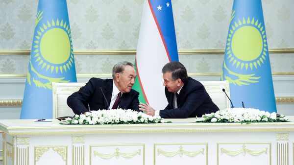 Глава Казахстана Нурсултан Назарбаев и президент Узбекистана Шавкат Мирзиёев - Sputnik Ўзбекистон