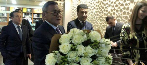 Президент AIBA Гафур Рахимов прибыл в Узбекистан Президент AIBA Гафур Рахимов прибыл в Узбекистан - Sputnik Ўзбекистон