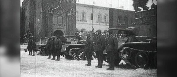 СПУТНИК_Исторический парад 7 ноября 1941 года – 77 лет - Sputnik Узбекистан