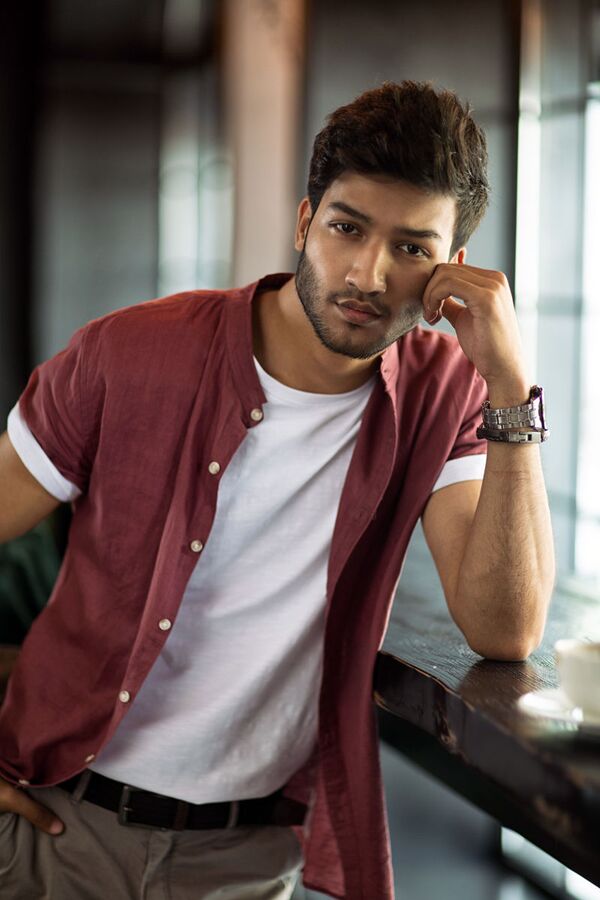 Корейцы пропустили в финал моделей из Узбекистана - Sputnik Узбекистан