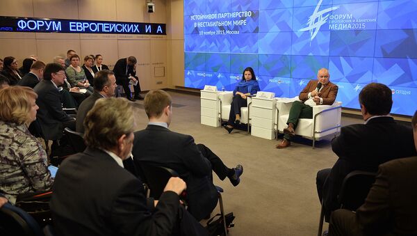 Участники Форума европейских и азиатских медиа 2015 - Sputnik Узбекистан