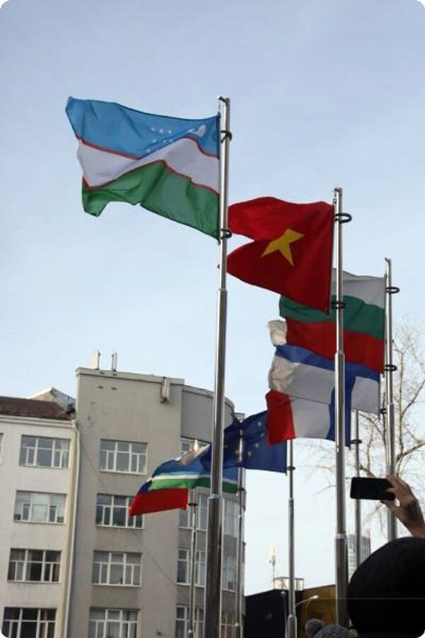 Еще одно генконсульство Узбекистана в России открылось в Екатеринбурге - Sputnik Узбекистан