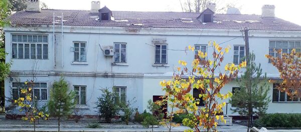 Протекающая кровля в одном из домов в Фергане Протекающая кровля в одном из домов в Фергане - Sputnik Ўзбекистон