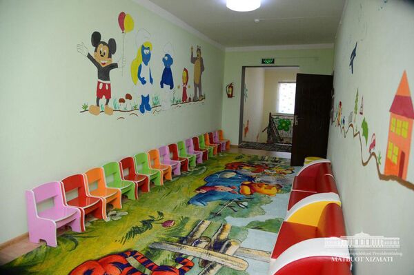 Кузница будущих кадров: президент открыл в Каракалпакстане необычный детсад Кузница будущих кадров: президент открыл в Каракалпакстане необычный детсад - Sputnik Узбекистан