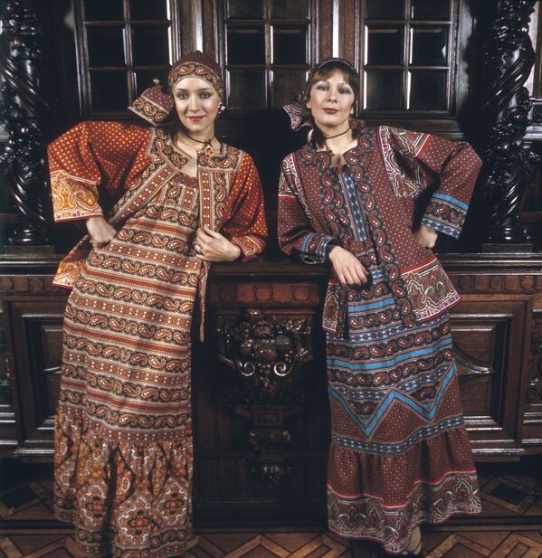 Модели Общесоюзного Дома моделей одежды в Москве, 1977 год - Sputnik Узбекистан