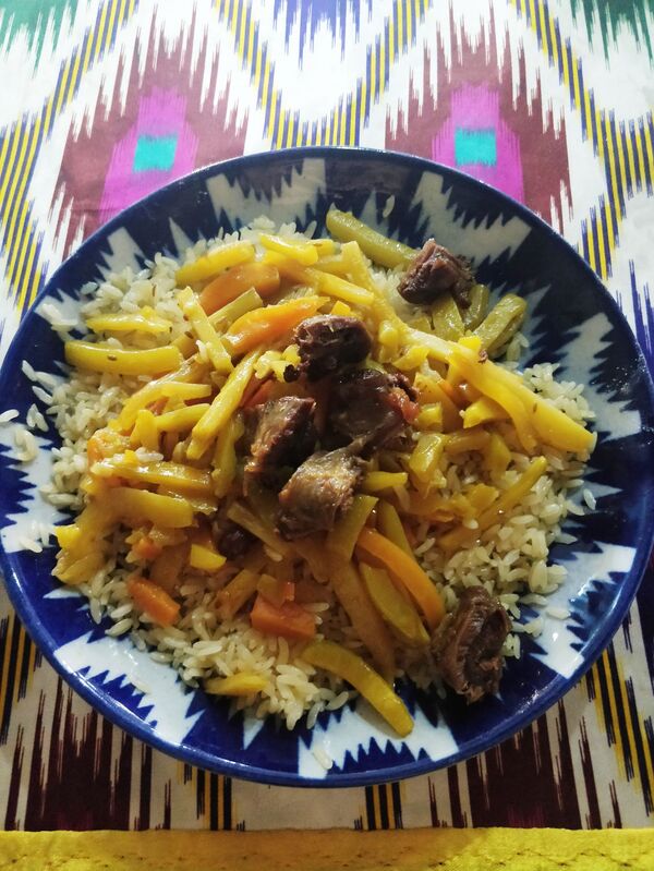 Накормят на базаре и позовут на свадьбу, или Непостижимый Самарканд - Sputnik Узбекистан